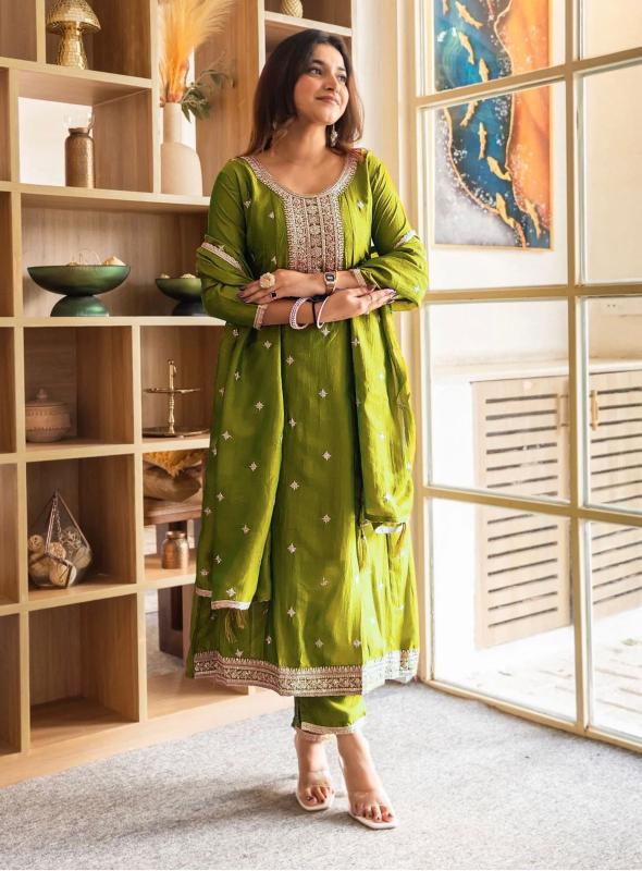 Krunique anarkali 3pcs kurtis wholesale